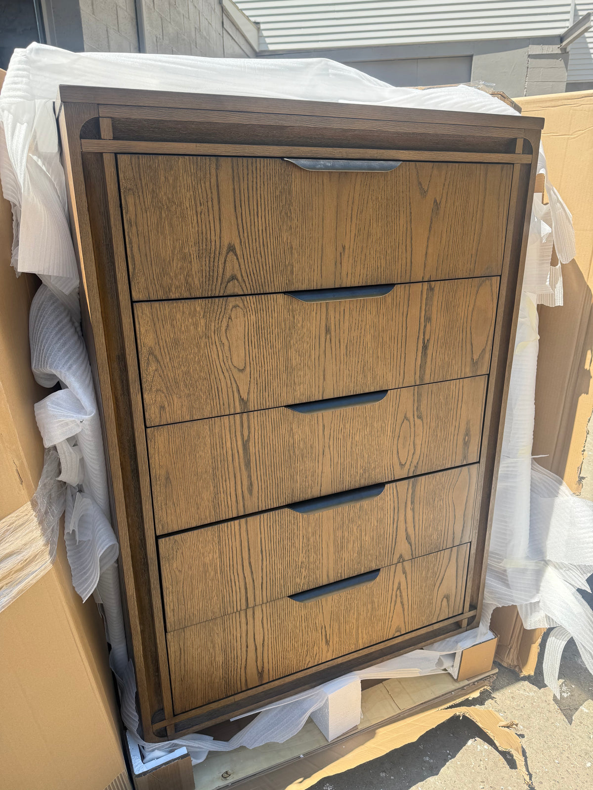 Chest - Carter Brown