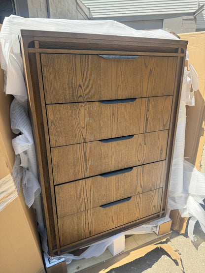 Chest - Carter Brown
